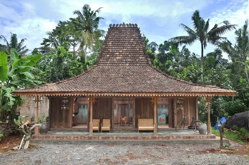 Rumah Luar
